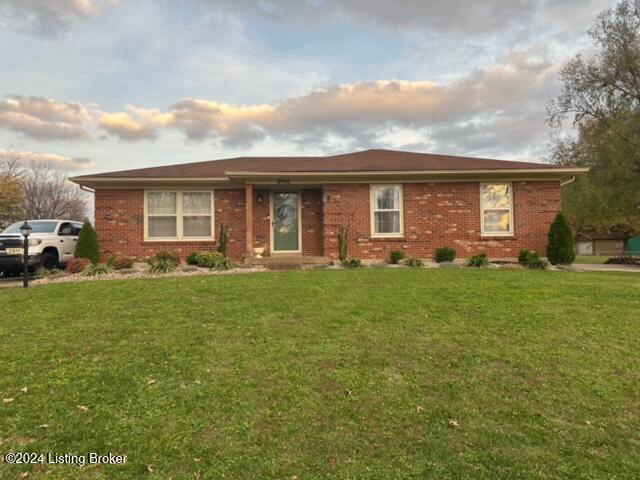 2911  Summerfield Dr Louisville, KY 40220 | MLS 1675229