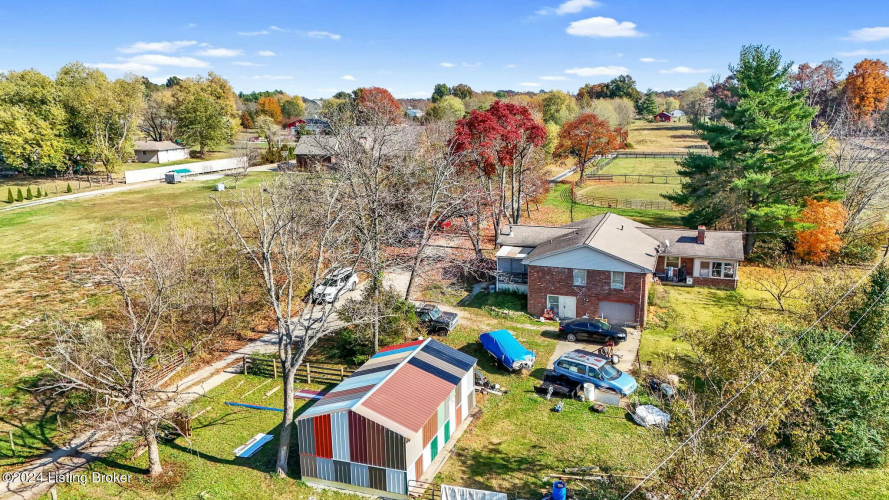 Listing Image 12