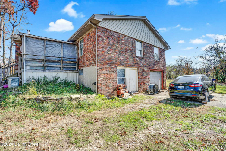 Listing Image 28