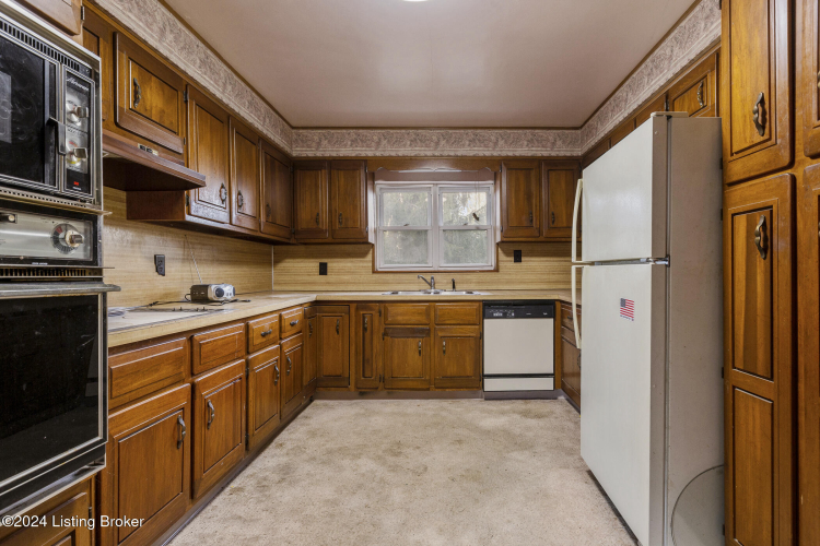 Listing Image 17