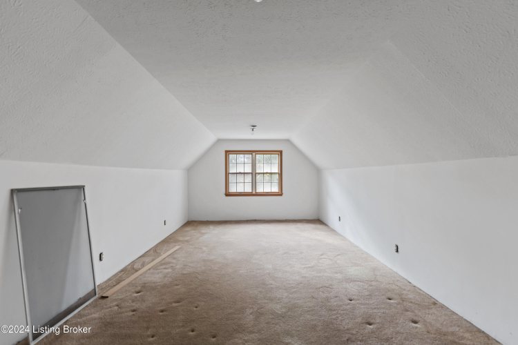 Listing Image 29