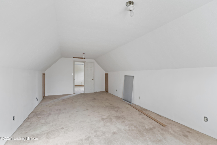 Listing Image 30