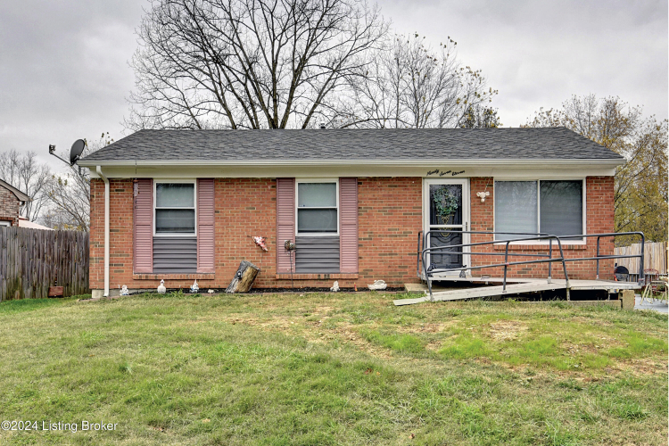 9711  Scarborough Ave Louisville, KY 40272 | MLS 1675695