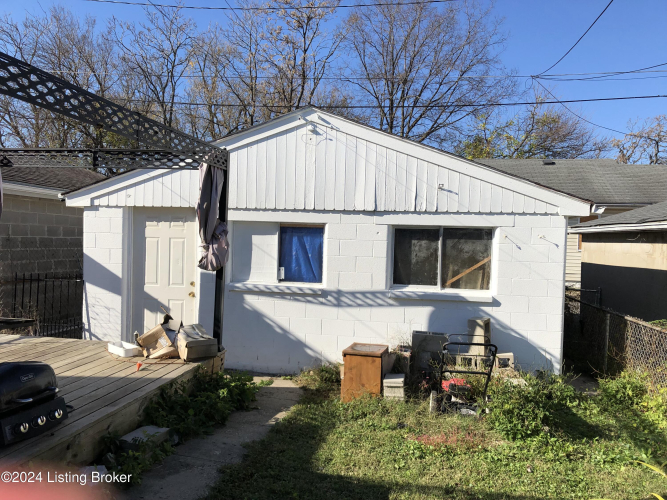 Listing Image 14