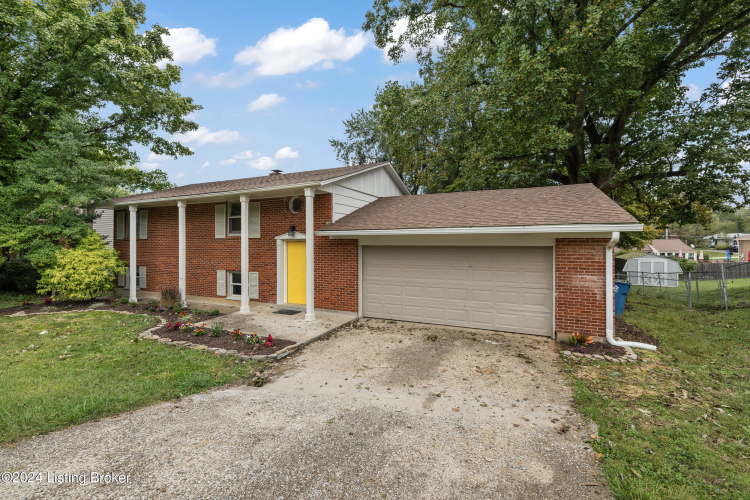 1109  Crestview Way Goshen, KY 40026 | MLS 1675754