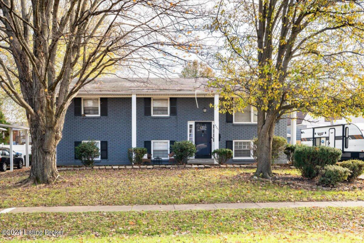 8301  Gloxinia Dr Louisville, KY 40258 | MLS 1675846