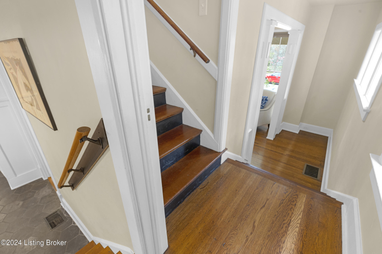 Listing Image 25