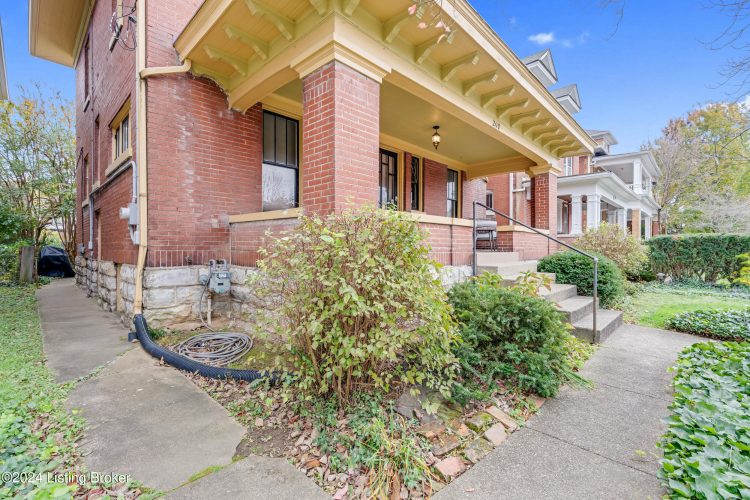 Listing Image 57