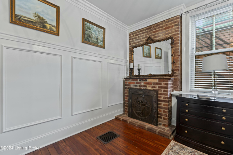 Listing Image 52