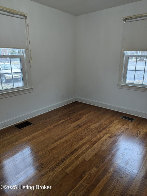 Listing Image 24
