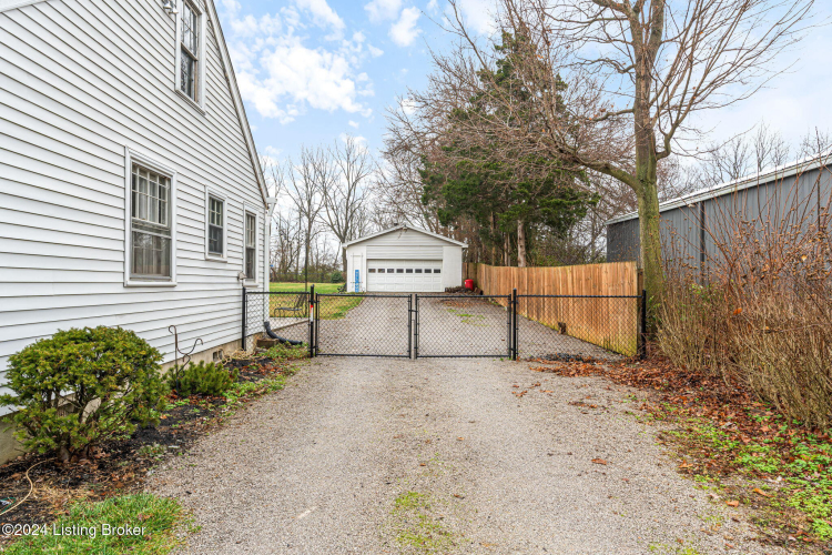Listing Image 51