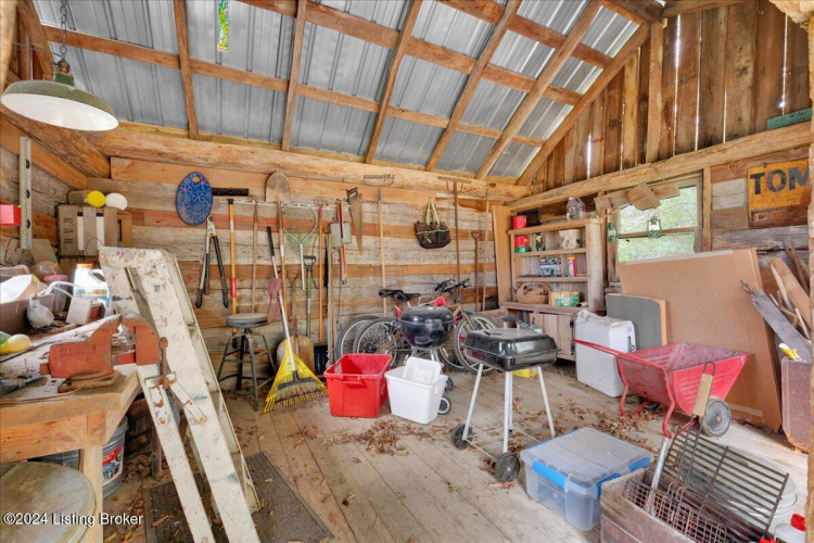 Listing Image 44