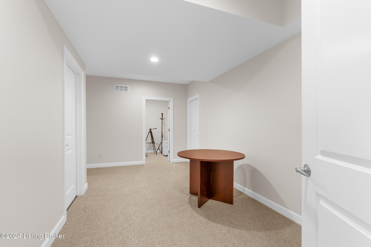 Listing Image 59