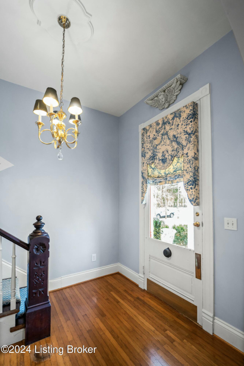 Listing Image 16