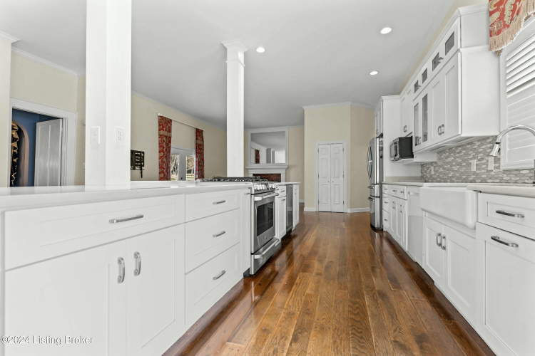 Listing Image 57