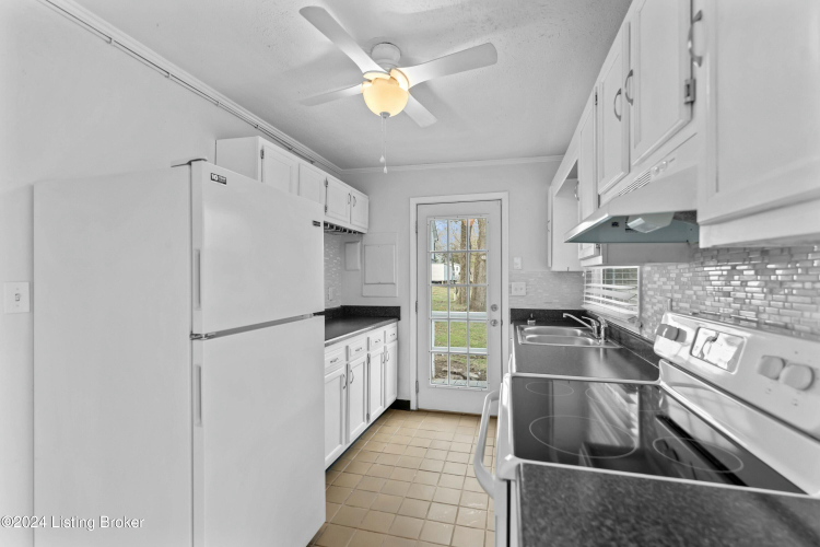 Listing Image 95