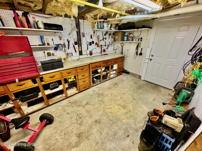 Listing Image 29