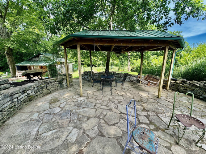 Listing Image 33
