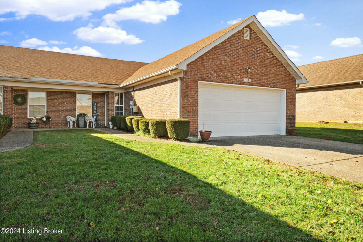 113  Cherokee Ct Shepherdsville, KY 40165 | MLS 1676782