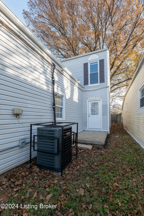 Listing Image 17