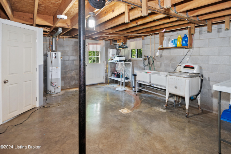 Listing Image 46