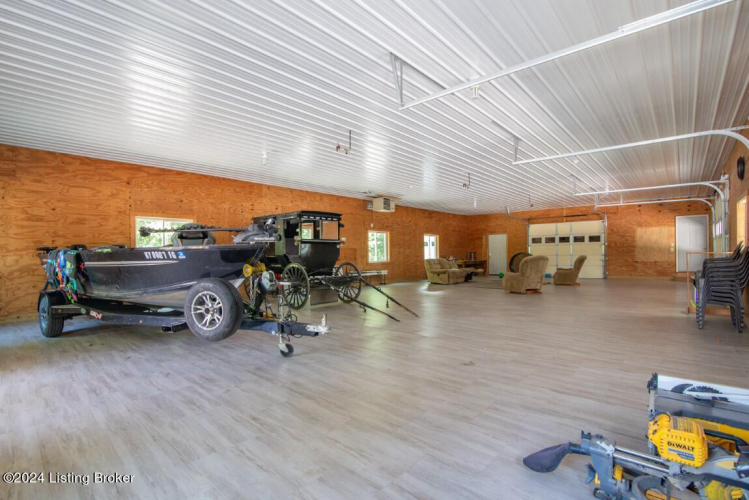 Listing Image 61
