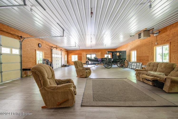 Listing Image 64