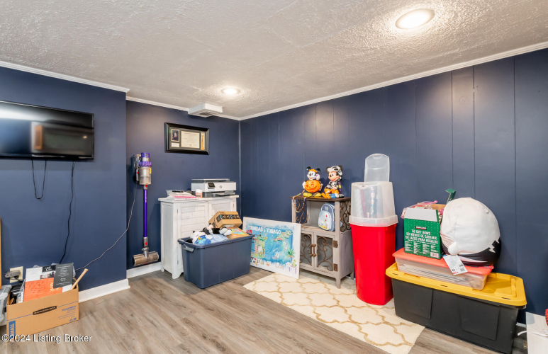 Listing Image 58