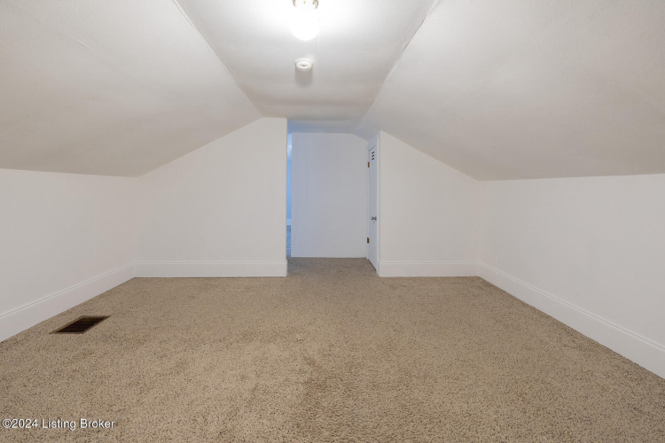 Listing Image 24