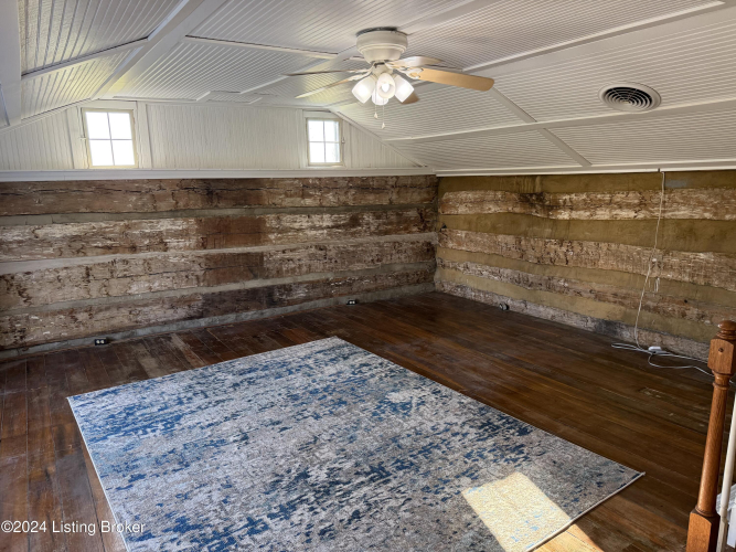 Listing Image 43