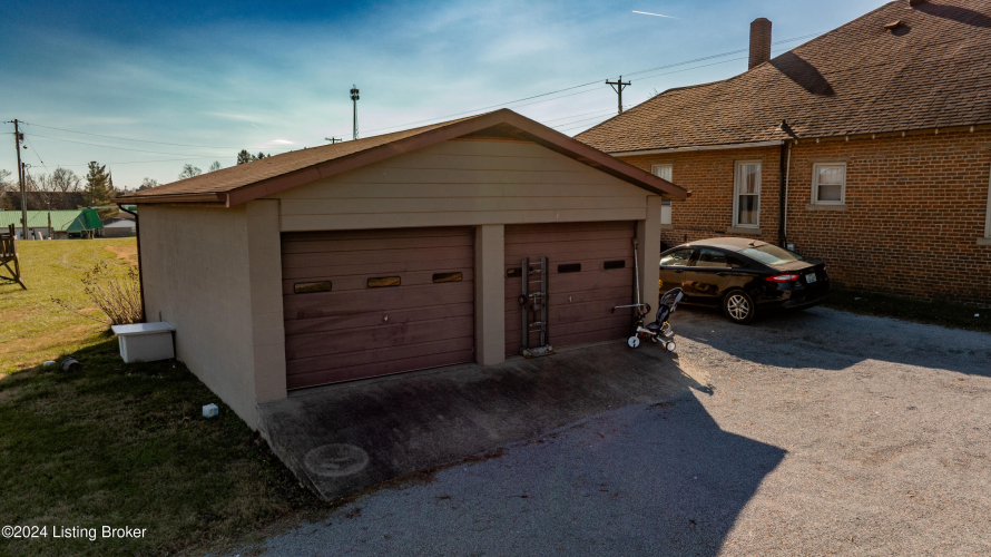 Listing Image 38