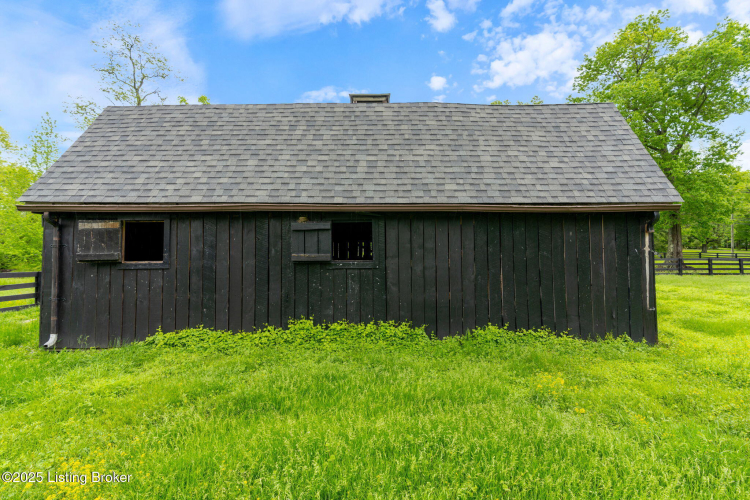 Listing Image 86