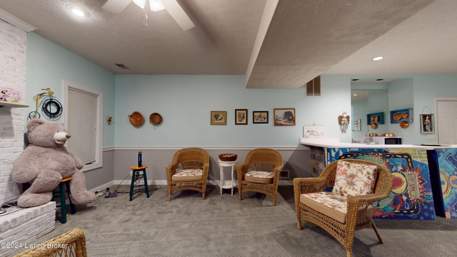 Listing Image 33