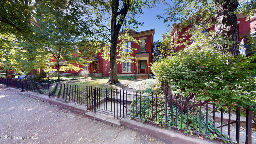 Listing Image 5