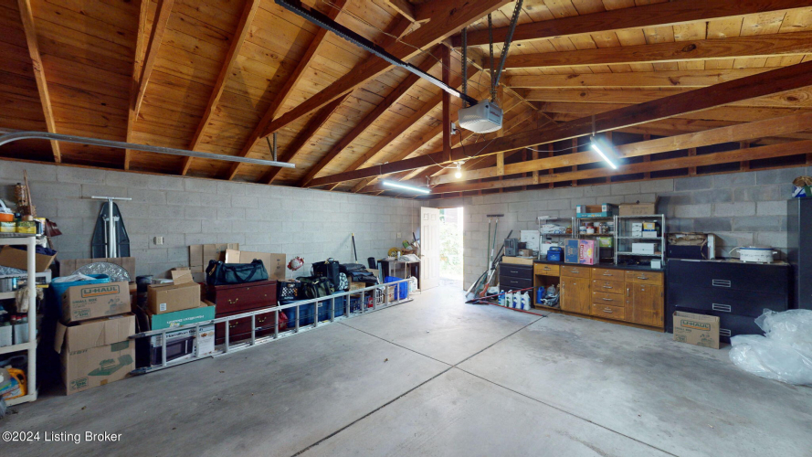 Listing Image 45