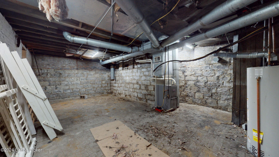 Listing Image 48