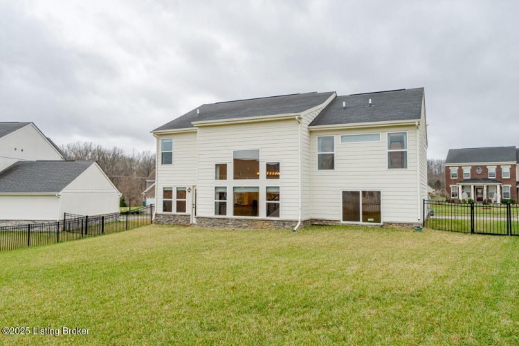 Listing Image 32