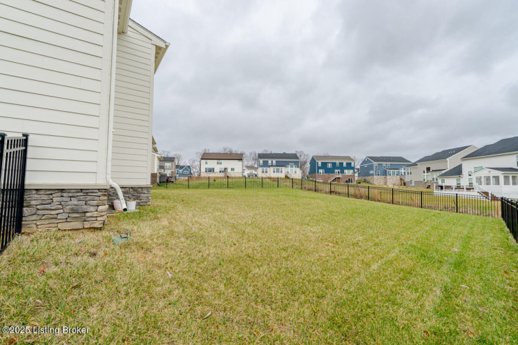 Listing Image 33