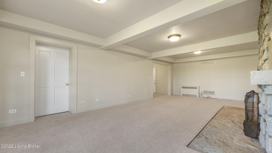 Listing Image 102