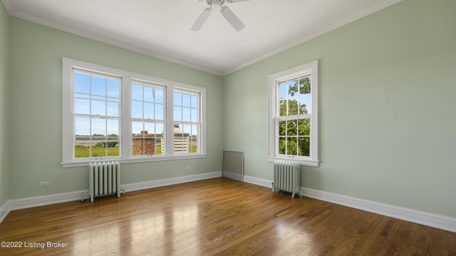 Listing Image 80