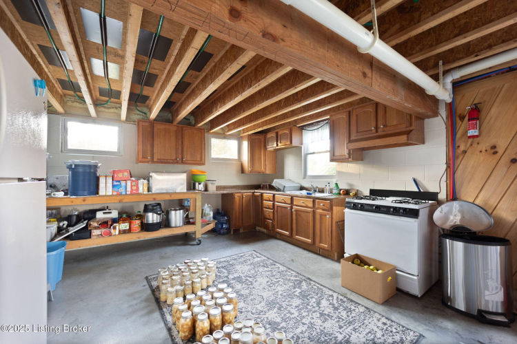 Listing Image 107