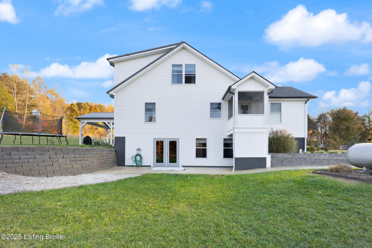 Listing Image 16