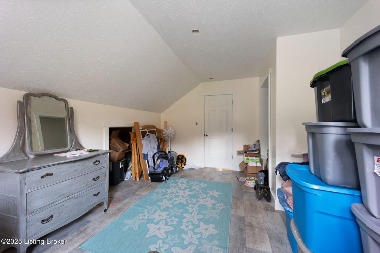 Listing Image 78