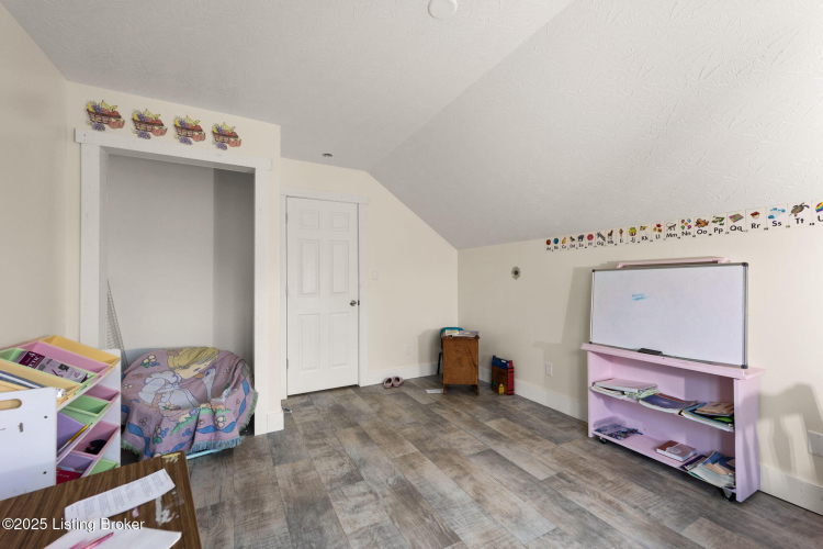 Listing Image 86