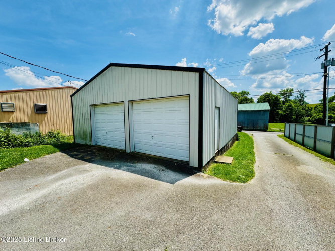 Listing Image 24