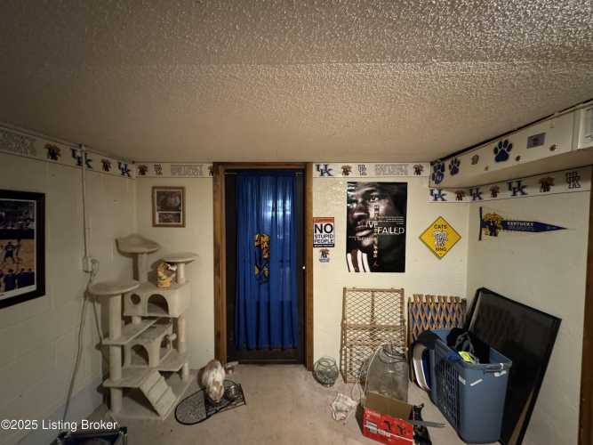 Listing Image 27