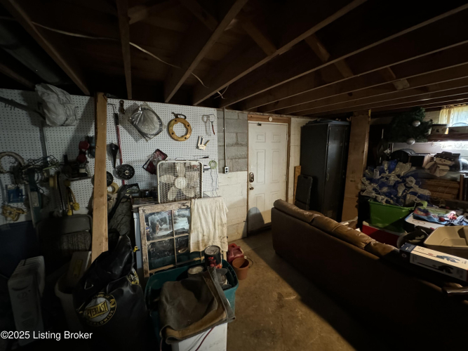 Listing Image 29