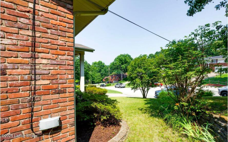 Listing Image 56