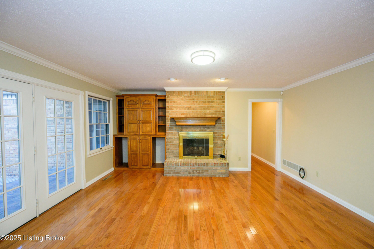 Listing Image 39