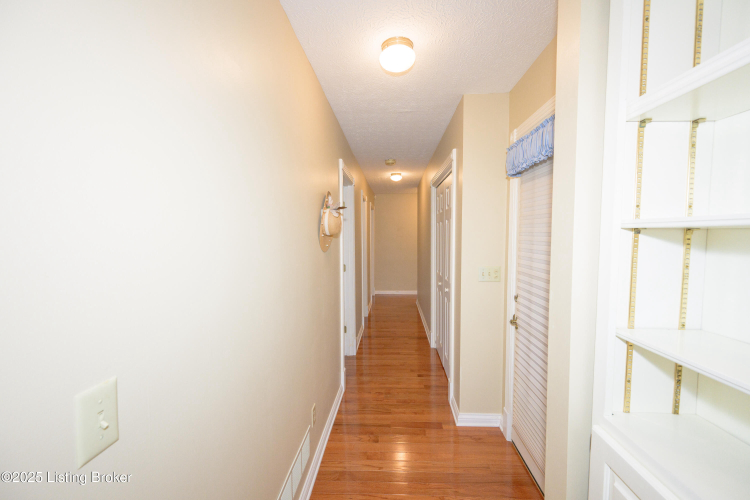 Listing Image 55